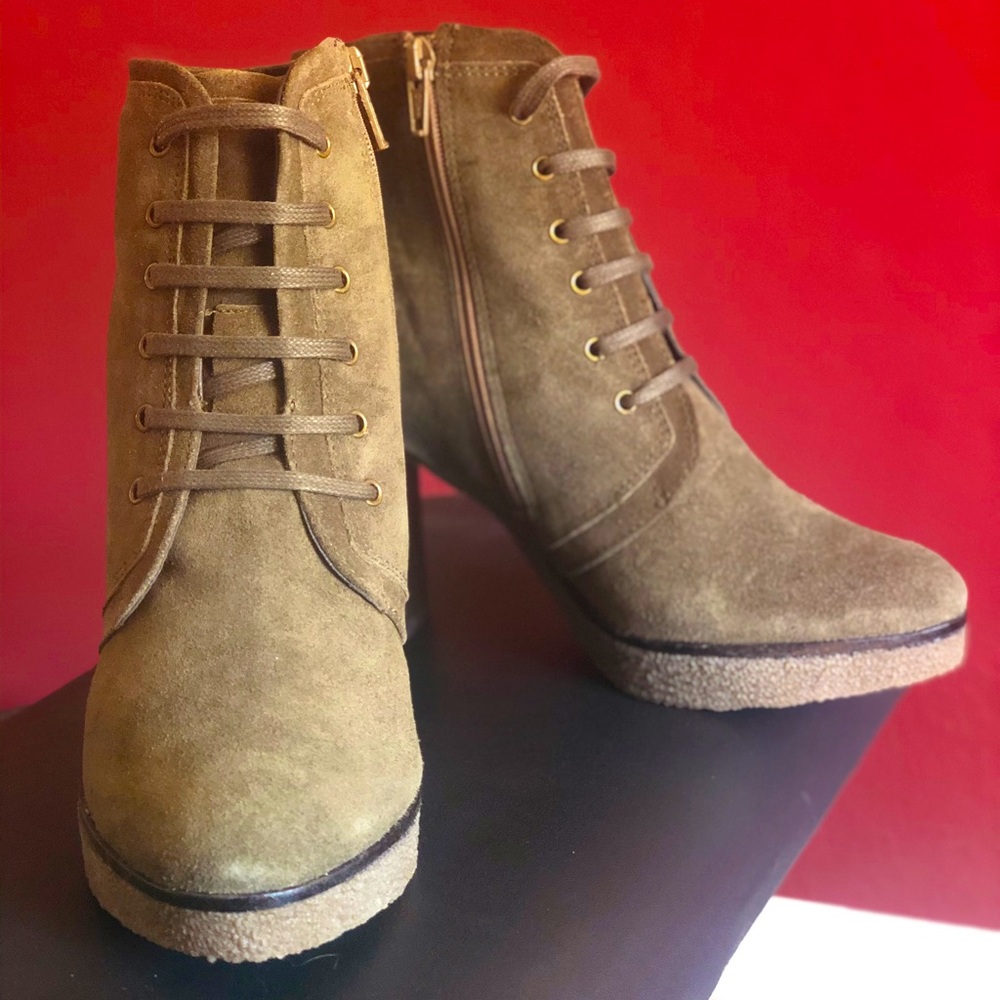 Barney’s New York Suede Booties, 7M